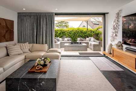 7578 Cabrillo La Jolla, CA 92037