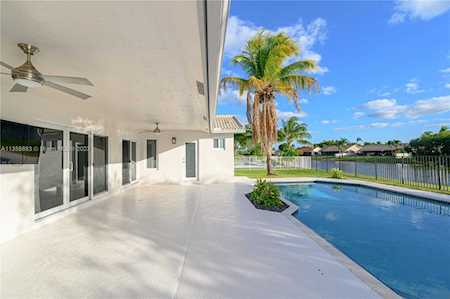 15600 S Roundtable Rd Davie, FL 33331