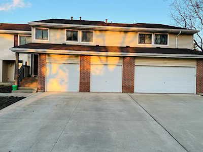 1008 Pinetree Circle N #41-603 Buffalo Grove, IL 60089