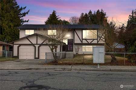 33504 35th Ave SW Federal Way, WA 98023
