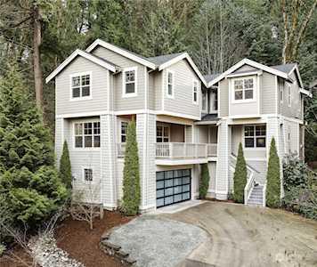 8209 NE 169th St Kenmore, WA 98028