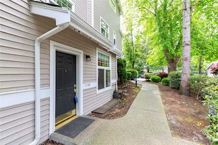 2010 132nd Ave SE #105 Bellevue, WA 98005