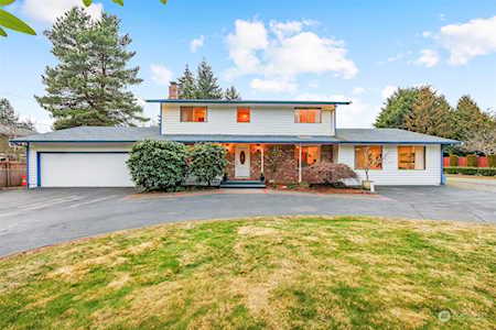 19907 4th Ave SW Normandy Park, WA 98166