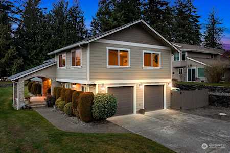 2912 208th Ave E Lake Tapps, WA 98391