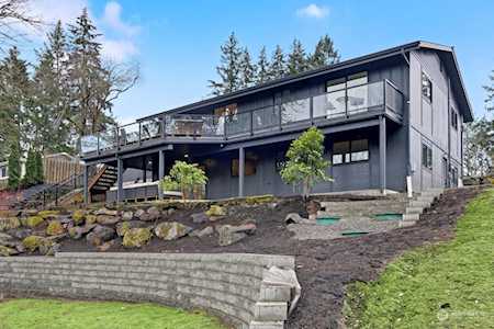 9002 132nd Place SE Newcastle, WA 98059