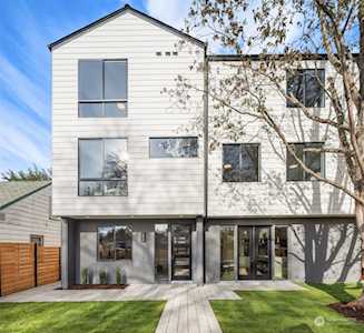 602 NW 48th St Seattle, WA 98107