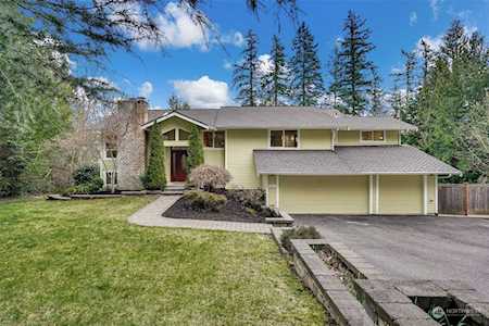 3826 231st Ave SE Sammamish, WA 98075