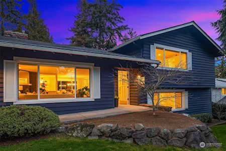 9324 SE 68th St Mercer Island, WA 98040