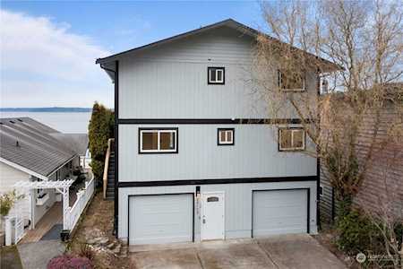 28109 9th Place S Des Moines, WA 98198