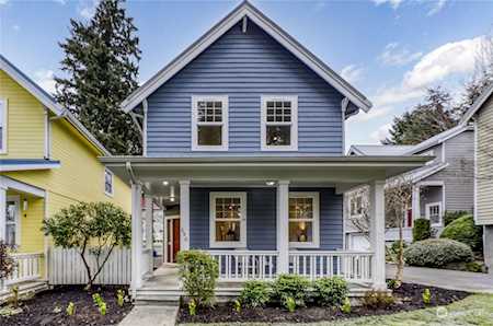 650 Madison Ave N Bainbridge Island, WA 98110