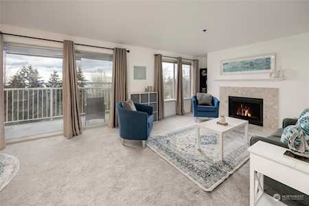 28602 16th Ave S #202 Federal Way, WA 98003