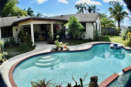 5721 SW 47th St Davie, FL 33314