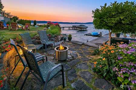 18180 SE 41st Place Issaquah, WA 98027