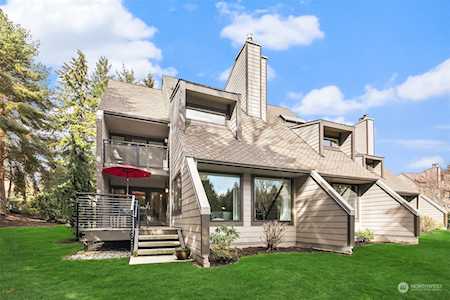 1802 101st Place NE #H4 Bellevue, WA 98004