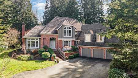 10108 218th Ct NE Redmond, WA 98053