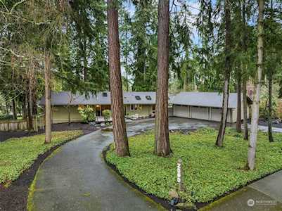 2060 79th Ave NE Medina, WA 98039