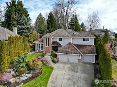 8448 127th Ave SE Newcastle, WA 98056
