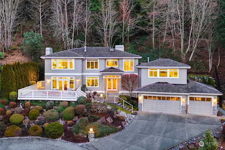 20236 NE 18th Place Sammamish, WA 98074