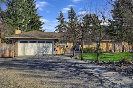 13932 SE 155th Place Renton, WA 98058