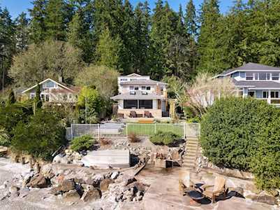 15920 Sandy Hook Rd NE Poulsbo, WA 98370