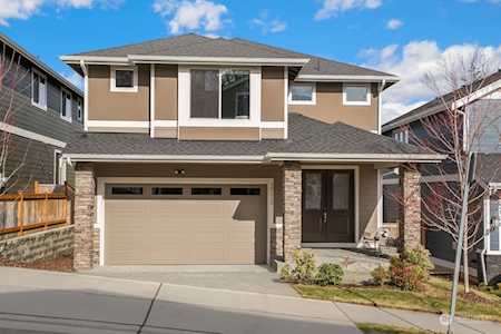 2112 NW Lynx Loop Issaquah, WA 98027