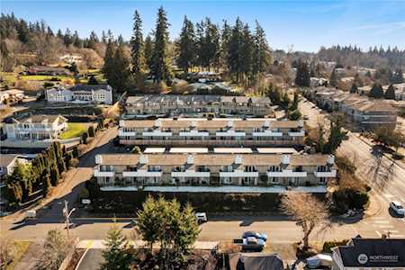 110 19th Ave SE #17 Puyallup, WA 98372