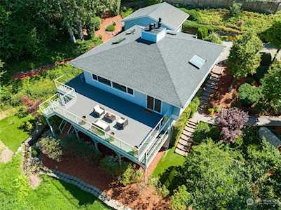 13604 SE 54th Place Bellevue, WA 98006