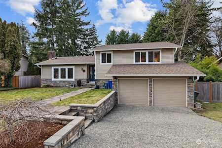 6559 125th Ave SE Bellevue, WA 98006