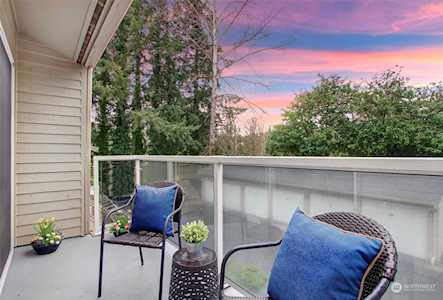 12037 100th Ave NE #204 Kirkland, WA 98034