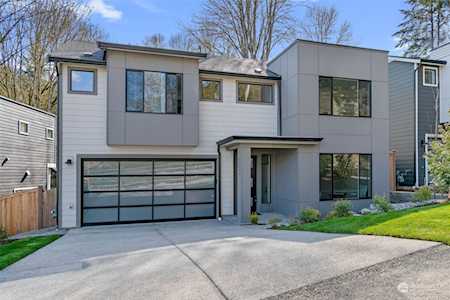 9507 NE 144th Place Kirkland, WA 98034