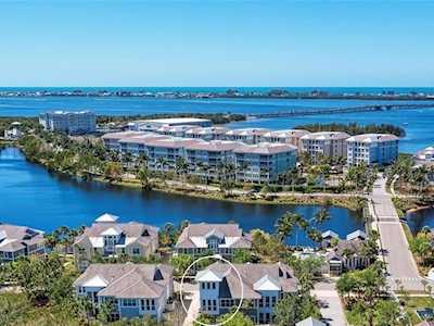 335 Sapphire Lake Dr #201 Bradenton, FL 34209