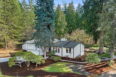 20705 NE 3rd St Sammamish, WA 98074
