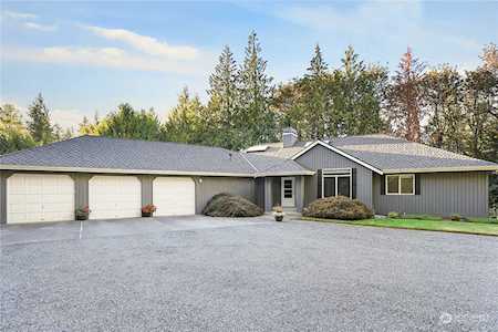 2340 285th Place NE Carnation, WA 98014