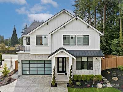 831 131st Place NE #1 Bellevue, WA 98005