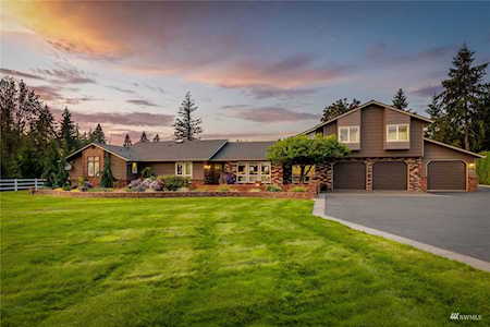 109 Bond Dr Castle Rock, WA 98611