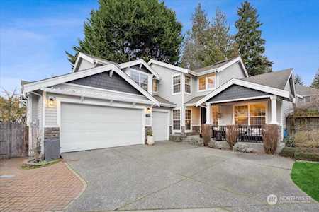 7116 NE 167th St Kenmore, WA 98028