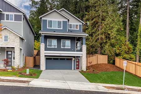 317 207th St SE #EH 11 Bothell, WA 98012