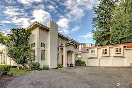 4318 130th Place SE Bellevue, WA 98006