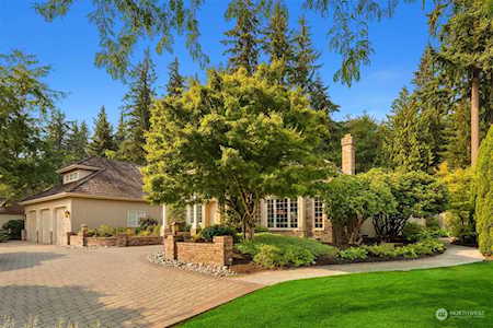 15824 NE 135th St Redmond, WA 98052