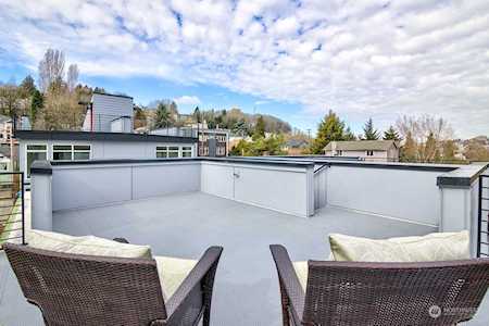 1514 A 17th Ave S Seattle, WA 98144