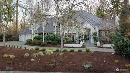 24677 SE 9th Place Sammamish, WA 98074