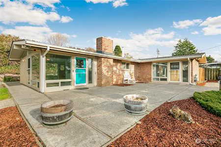 23014 17th Ave S Des Moines, WA 98198