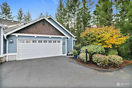 160 E Soderberg Rd #J25 Allyn, WA 98524