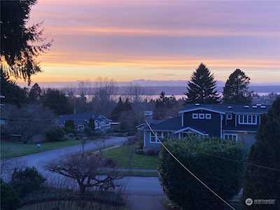 7710 115th Place NE Kirkland, WA 98033
