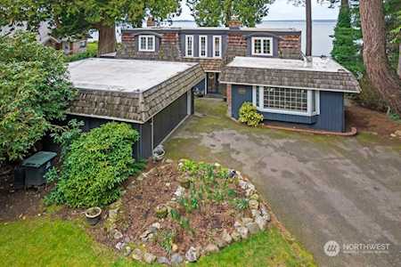 11056 NE Mountain View Rd Bainbridge Island, WA 98110