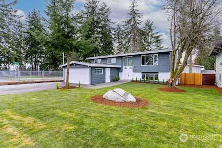 29909 20th Ave S Federal Way, WA 98003