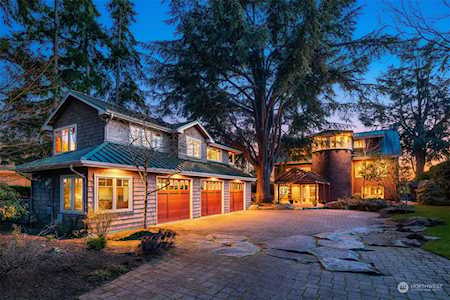 11037 Champagne Point Rd NE Kirkland, WA 98034