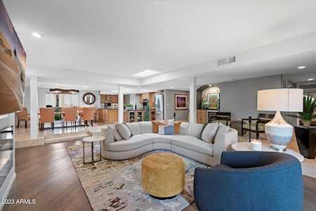8100 E Via Del Arbor Scottsdale, AZ 85258