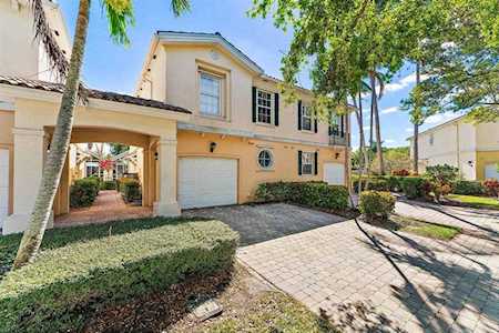 489 Capistrano Drive Palm Beach Gardens, FL 33410