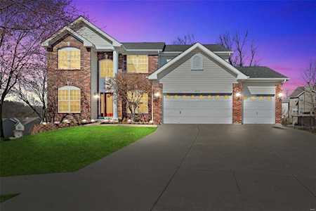 915 Harvestwynd Ct Lake St Louis, MO 63367